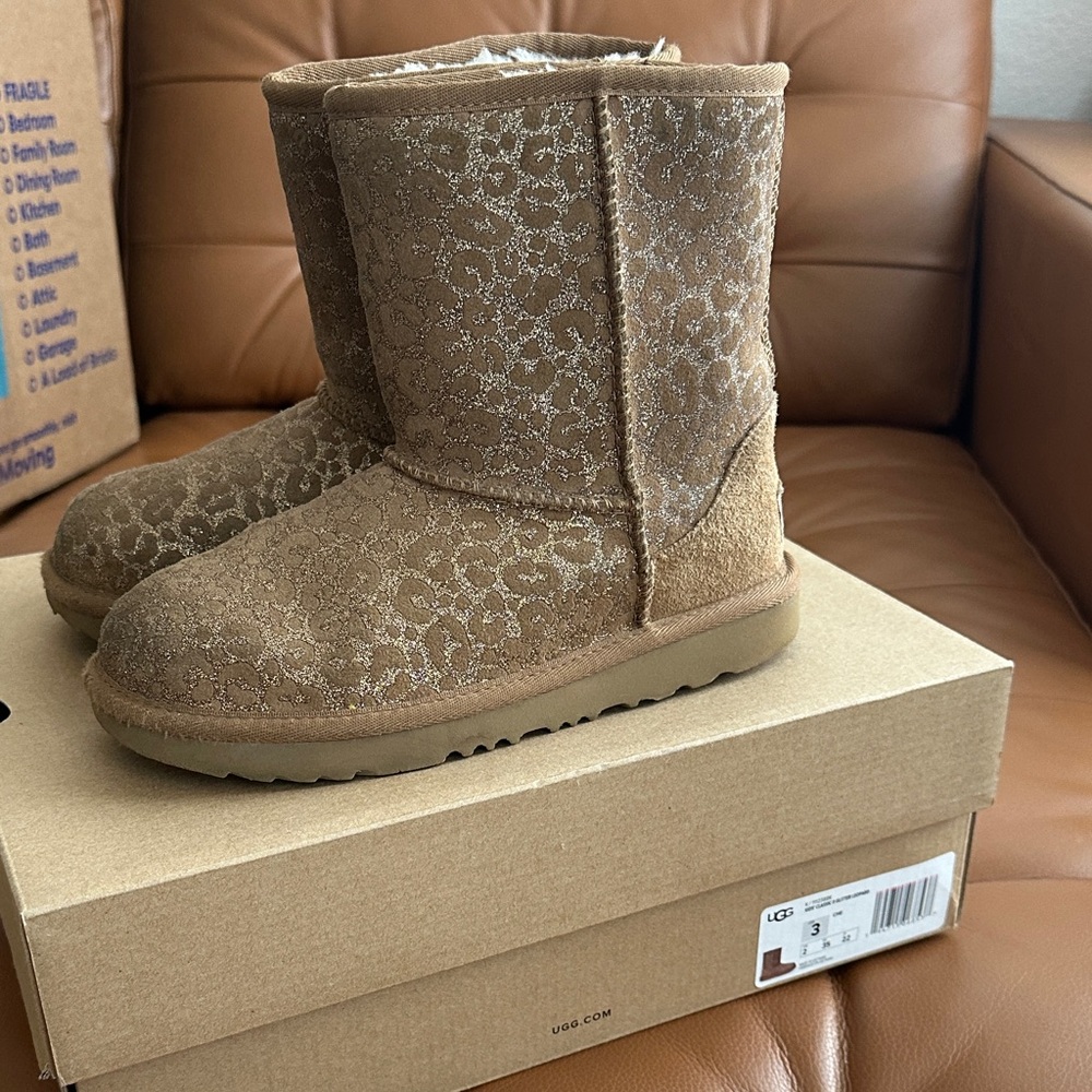 UGG Kids Classic II Glitter Boot